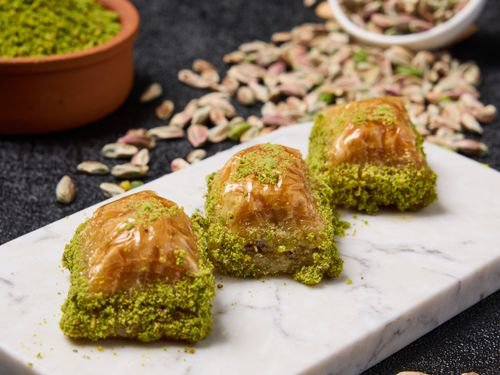 Süslü Fıstıklı Baklava (500 g)