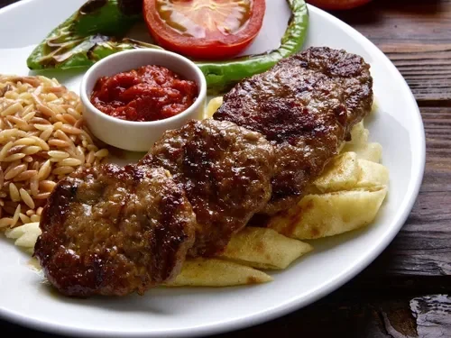Klasik Köfte (1 Porsiyon )