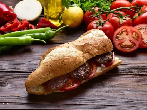Yarım Ekmek Köfte