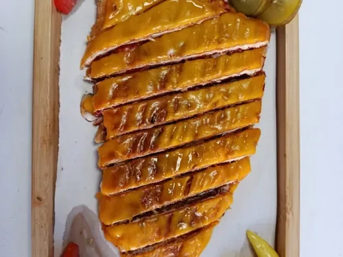 Üç Çeyrek Ekmek Cheddarlı Basmalı Tost