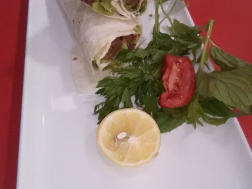 Mega Çiğ Köfte Dürüm