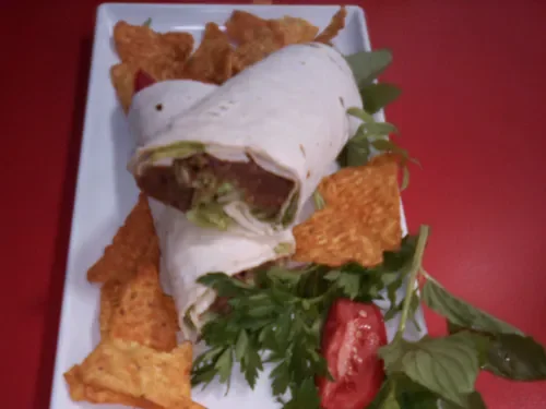 Doritoslu Mega Çiğ Köfte Dürüm