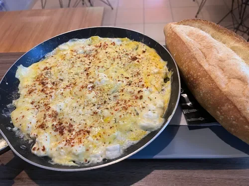 Kaşar Peynirli Yumurta