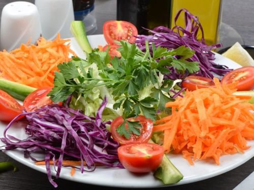 Mevsim Salata