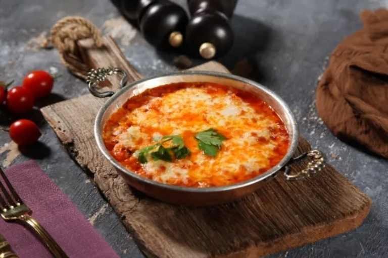 KARISIK MENEMEN