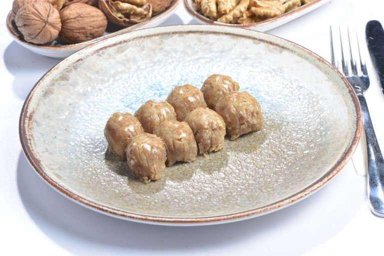 MISKET BAKLAVA CEVIZLI DILIM