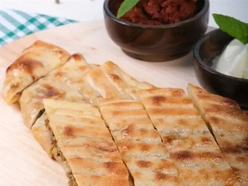 Kıymalı Kır Pidesi