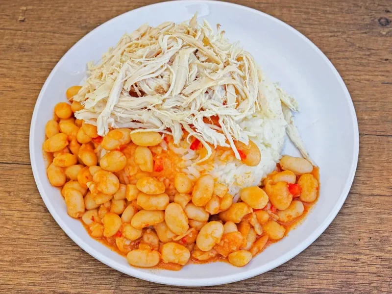 Tavuklu kurulu pilav(1 porsiyon)