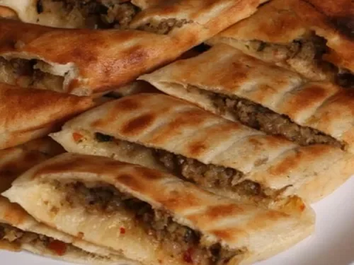 Kıymalı Kır Pidesi