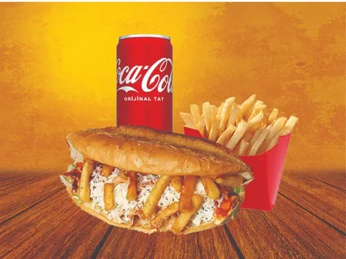 Jumbo Ekmek Patatesli Kaşarlı Tavuk Döner Menü