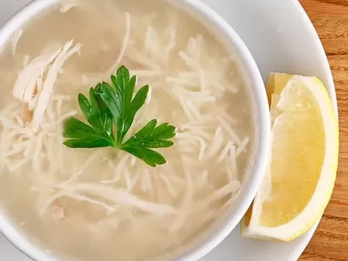 Tavuk Suyu Çorbası