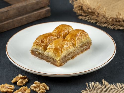 Cevizli Baklava (1 kg)