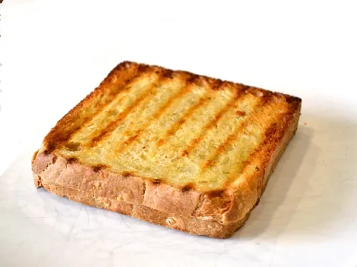 Beyaz Peynirli Tost