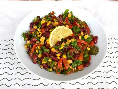 Meksika Fasulye Salatası