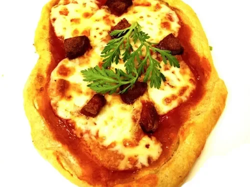 Peynirli & Sucuklu Sizza Pizza (Küçük Boy)