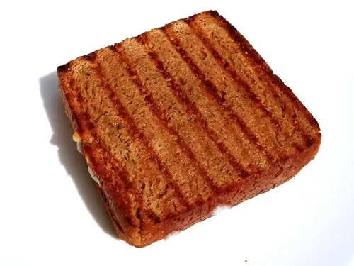Hindi Füme ve Kaşarlı Diyet Tost