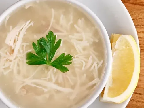 Tavuk Suyu Çorbası