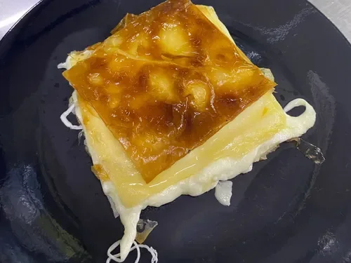 Mantarlı Kaşarlı Su Böreği