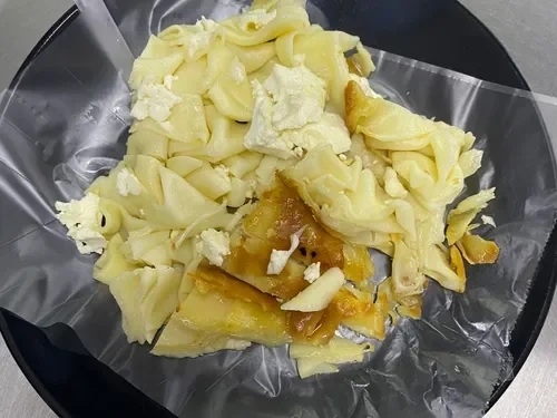 Peynirli Kaşarlı Su Böreği