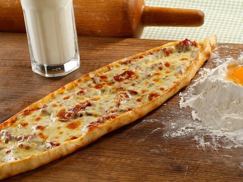 Pastırmalı Kaşarlı Pide (Açık)