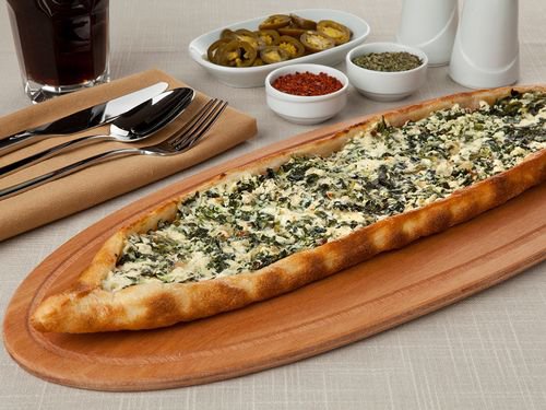 Ispanaklı Beyaz Peynirli Pide