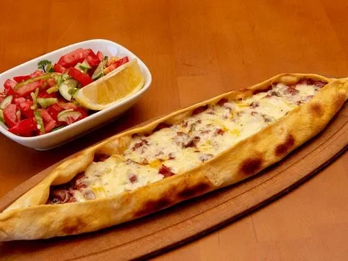 Kaşarlı Pide
